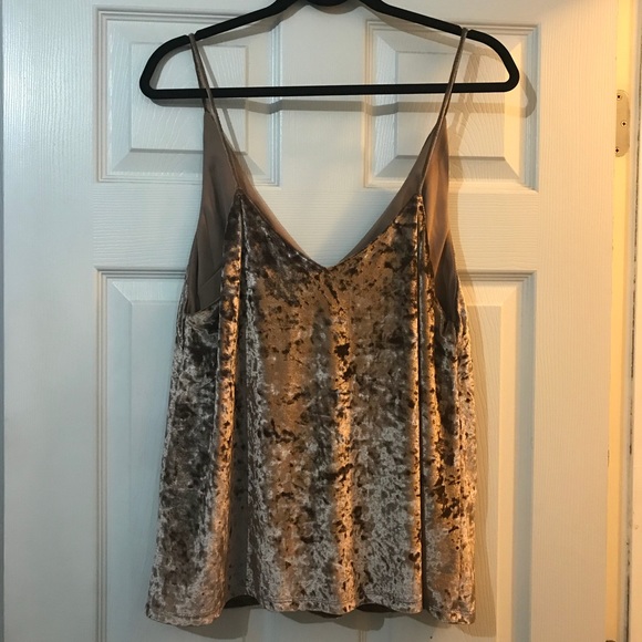 Halleln Top - Taupe - Picture 2 of 6